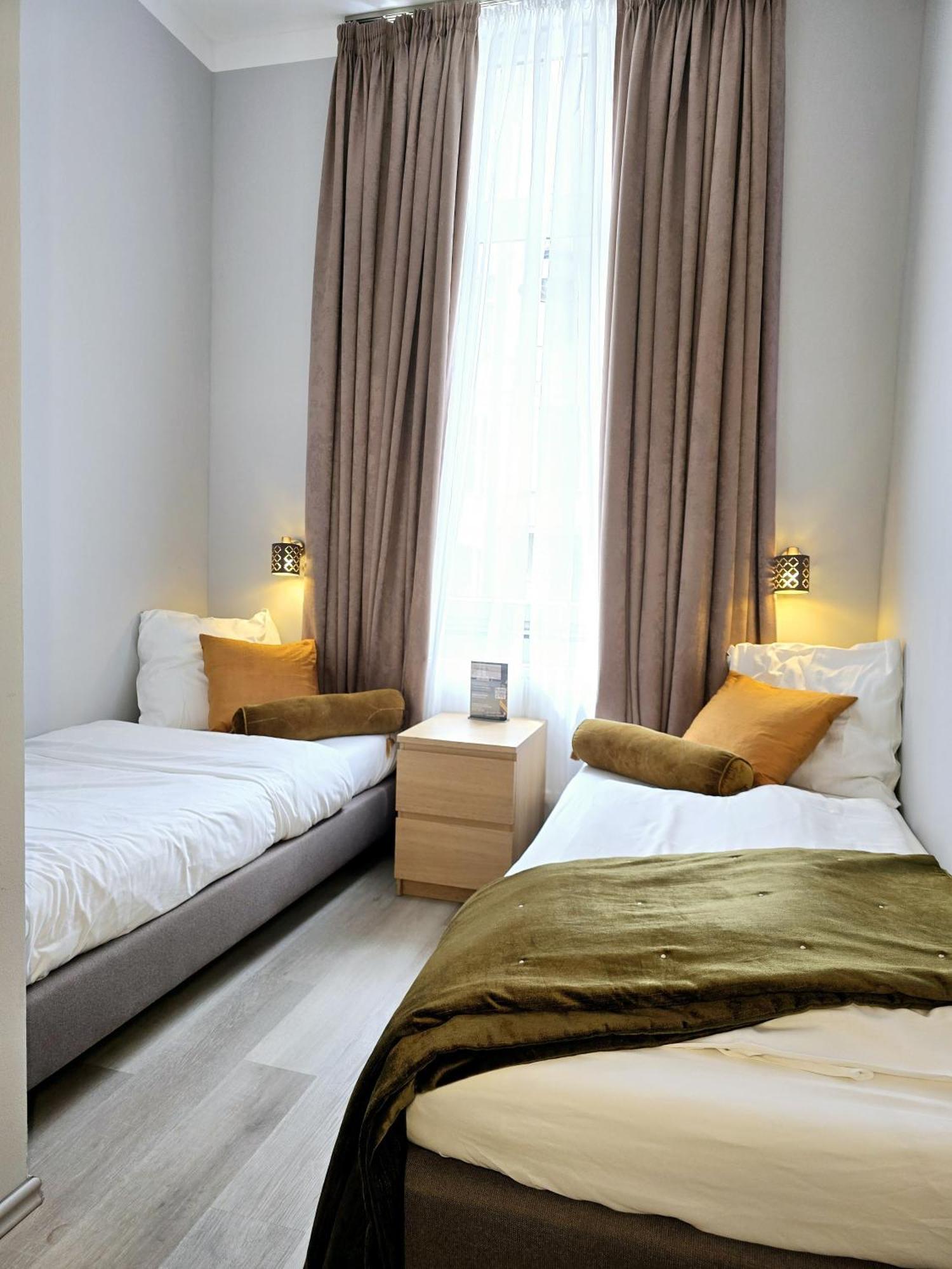 City Hotel Storch Кельн Екстер'єр фото