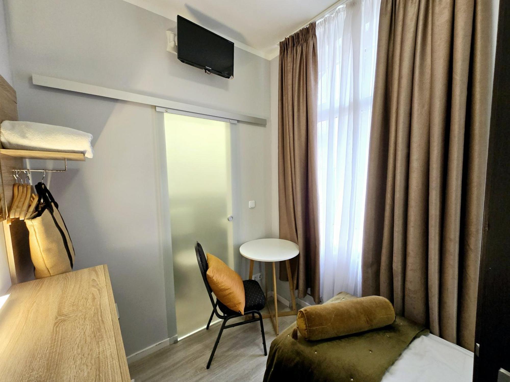 City Hotel Storch Кельн Екстер'єр фото