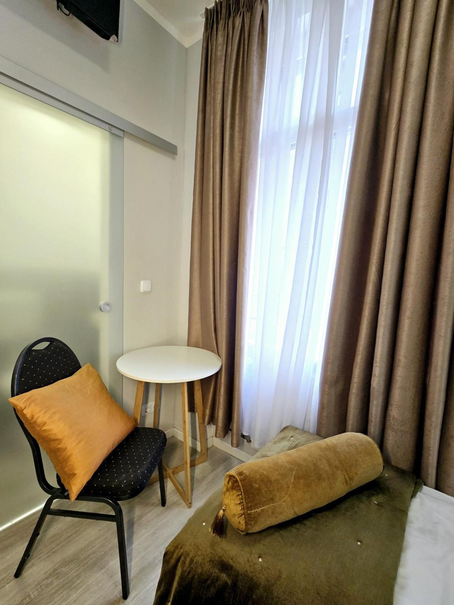 City Hotel Storch Кельн Екстер'єр фото