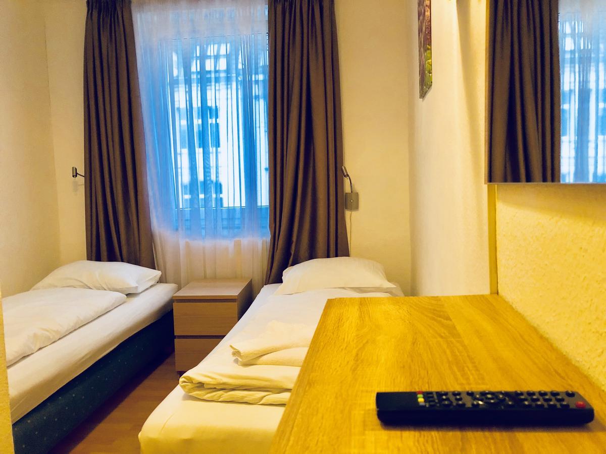 City Hotel Storch Кельн Екстер'єр фото