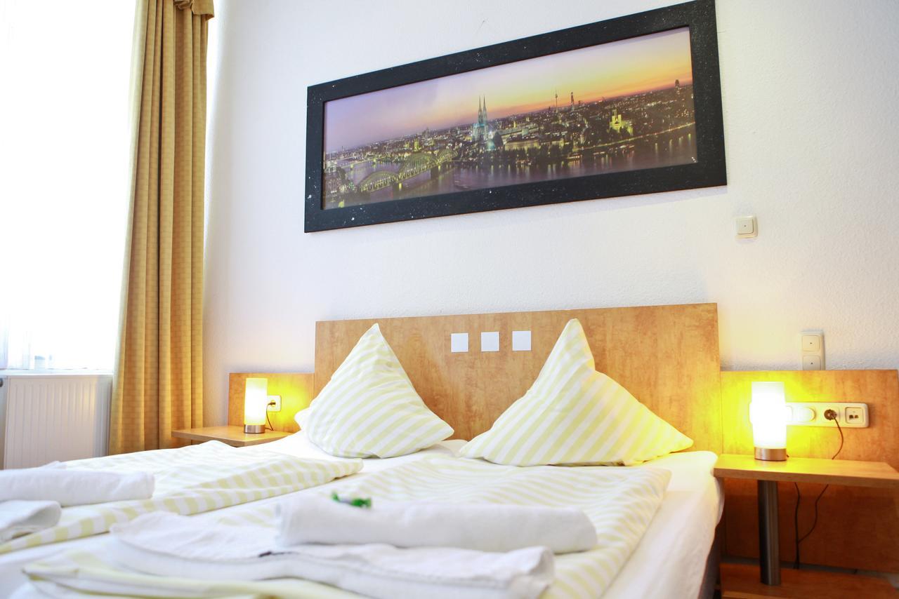 City Hotel Storch Кельн Екстер'єр фото