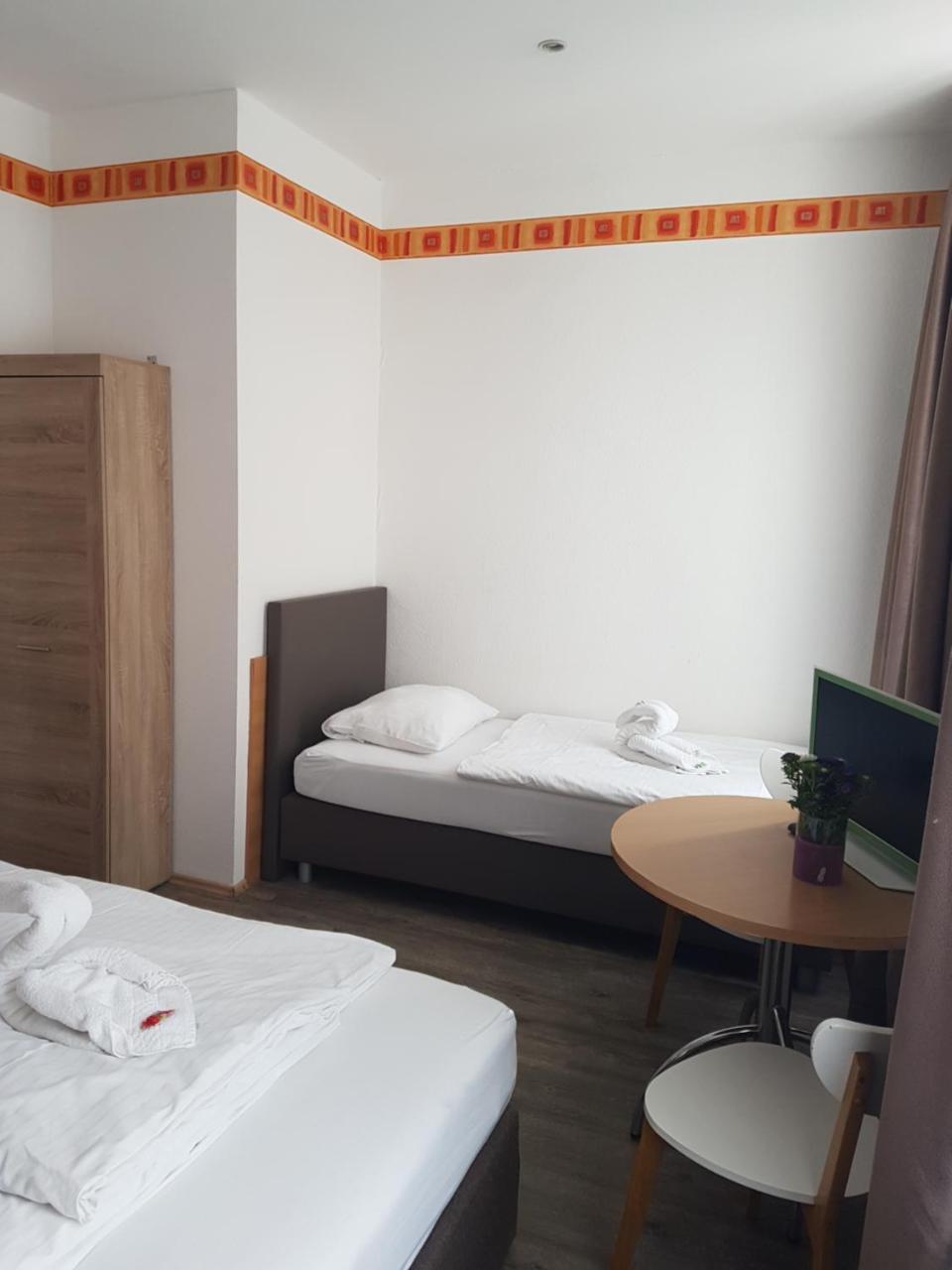 City Hotel Storch Кельн Екстер'єр фото